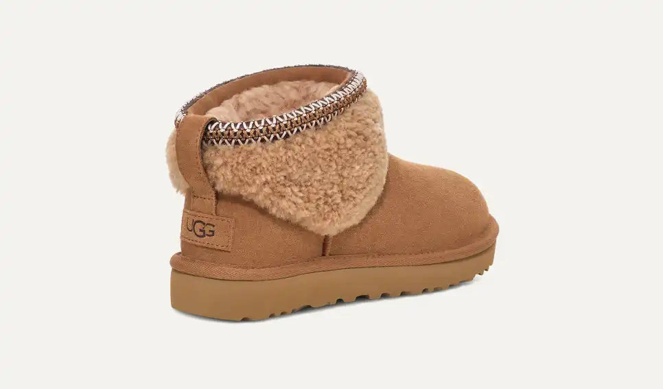 UGG Classic Ultra Mini Maxi Curly Chestnut Women's